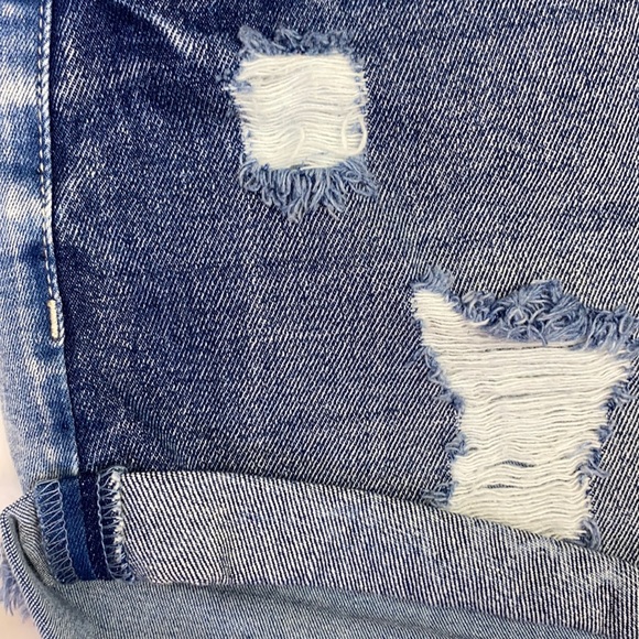 Jean distressed blue stretch shorts - Picture 11 of 14